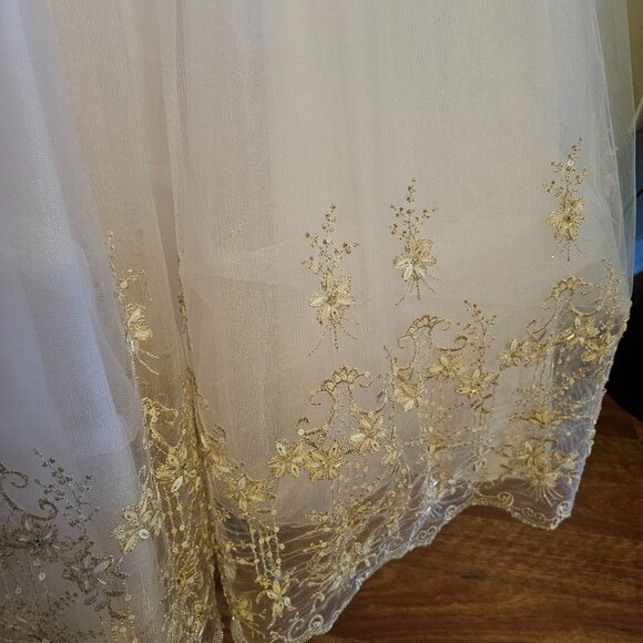 Gorgeous Light Blush Pink Formal Ball Gown Dress - Picture 5 of 12